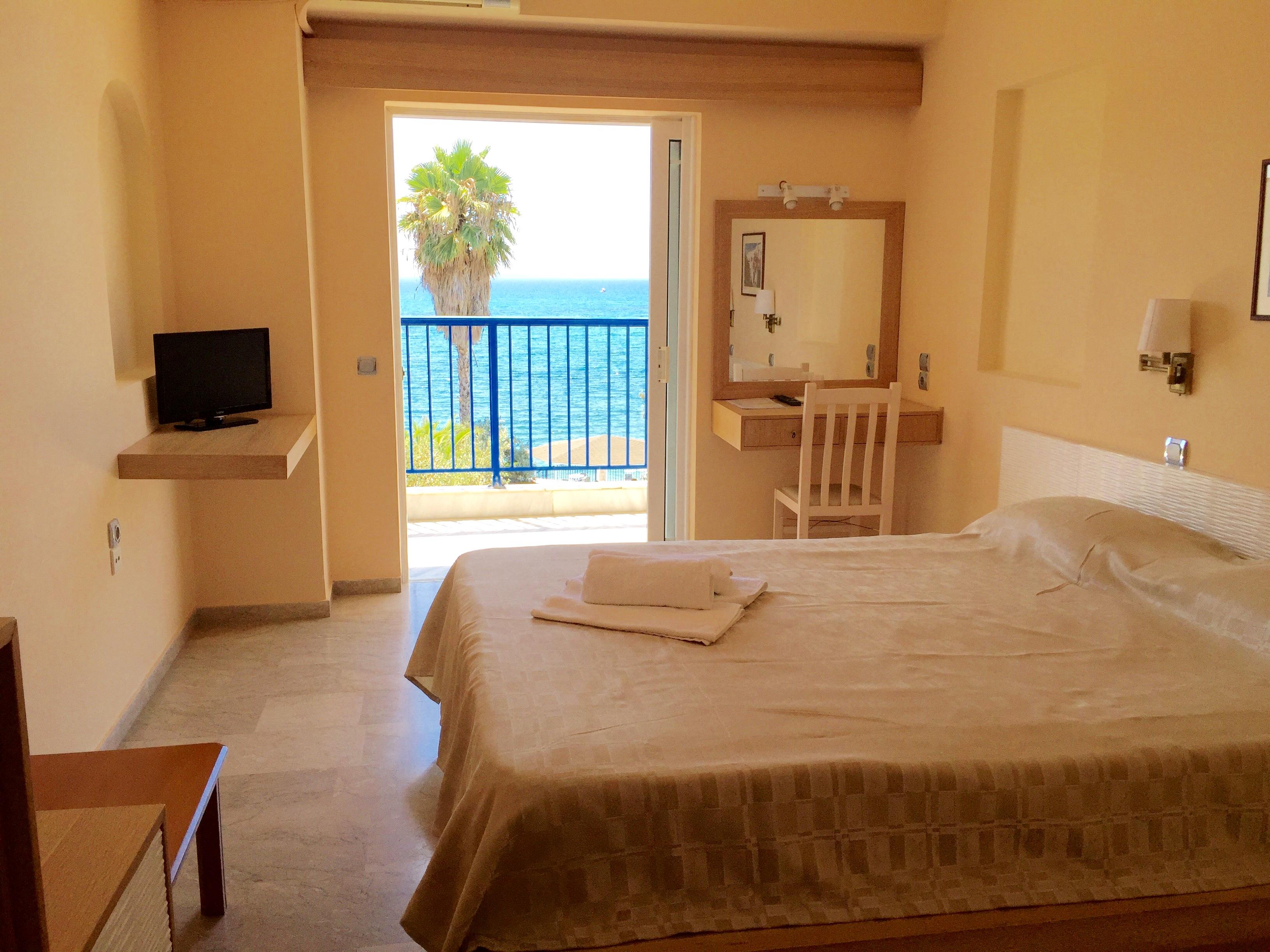 Hotel Golden Sun Finikounta Luaran gambar