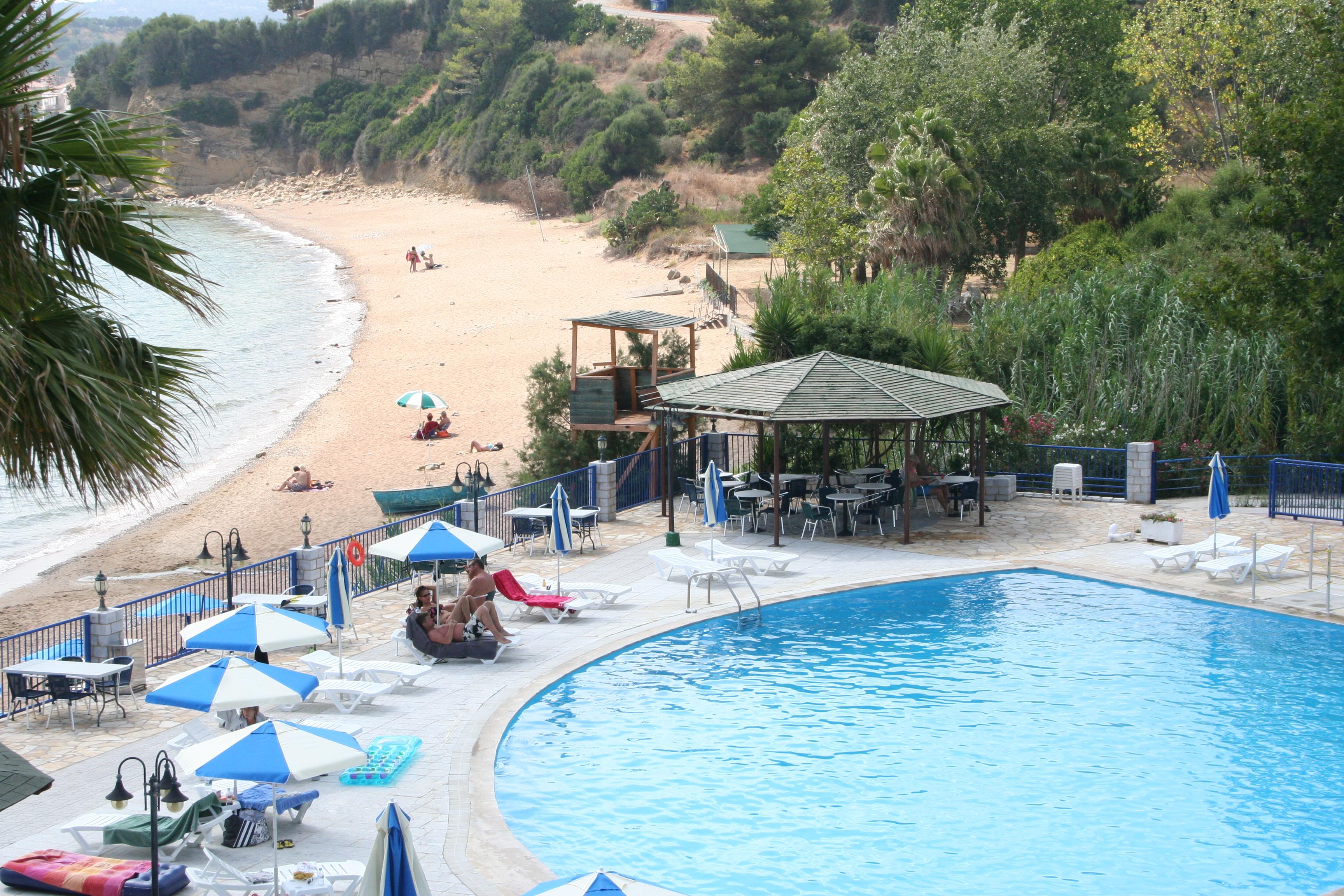 Hotel Golden Sun Finikounta Luaran gambar