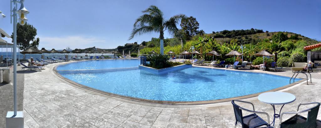 Hotel Golden Sun Finikounta Luaran gambar